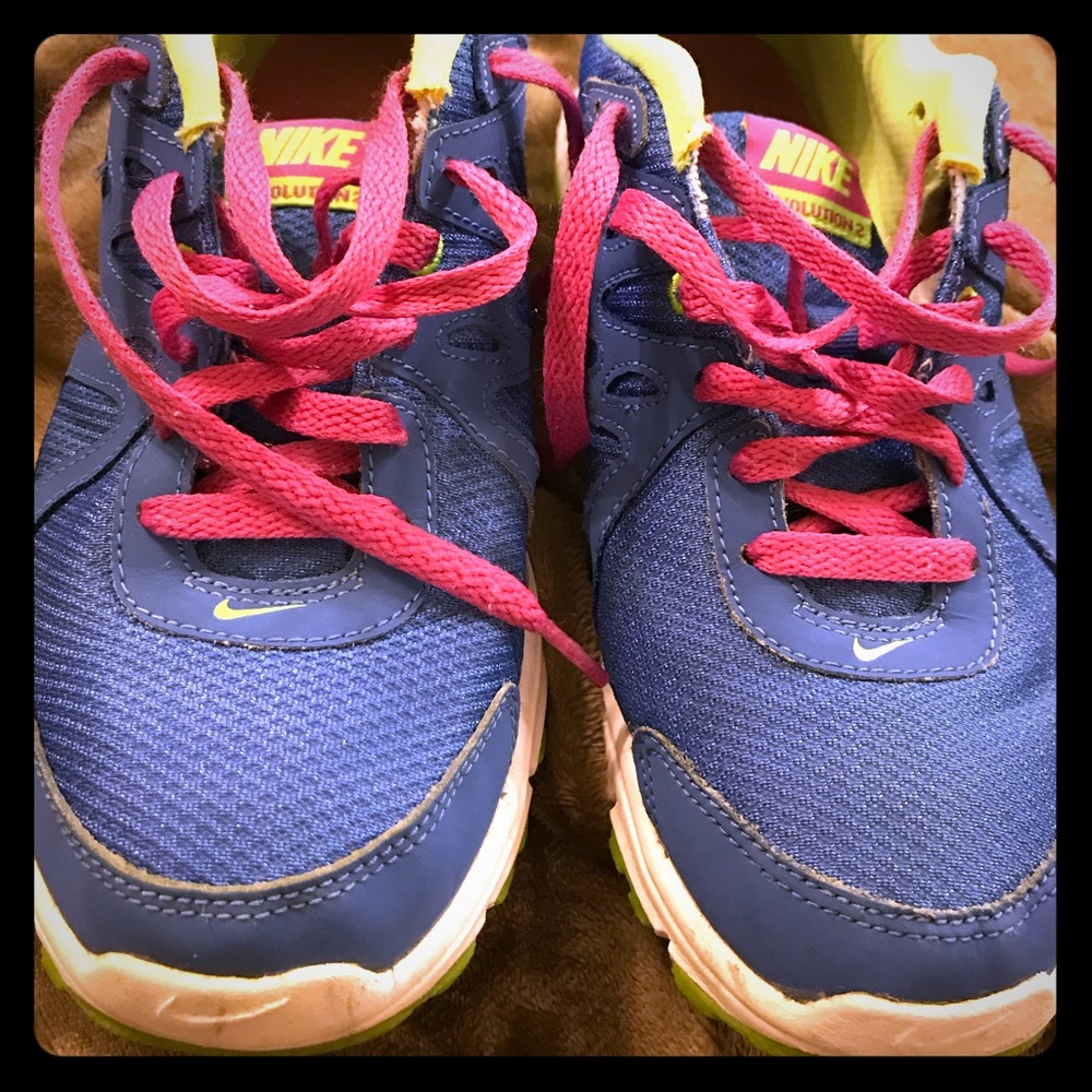 ✳️ Nike Revolution 2 Running Shoe ✳️